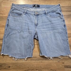 HOLLISTER Cut-Off Jean Shorts Size 33R